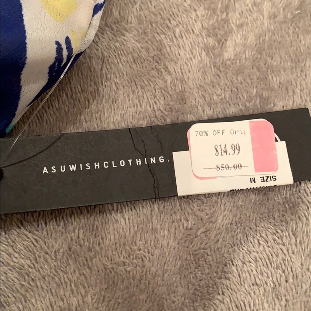 Dress - Picture 2 of 3